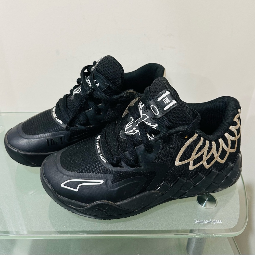 Puma LaMelo MELO Ball MB.01 Lo 1 of 1 Sneakers Boys Men Sz 5,5